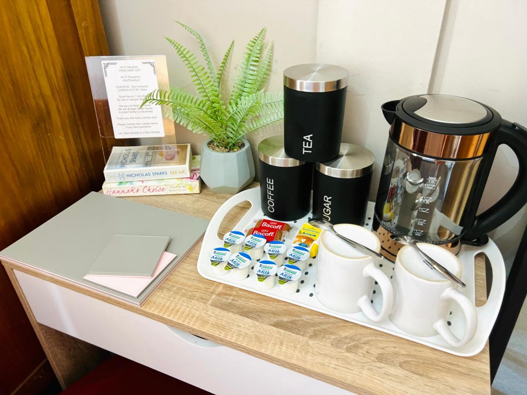 אדינבורו Leith Walk Villa Budget Guest House מראה חיצוני תמונה